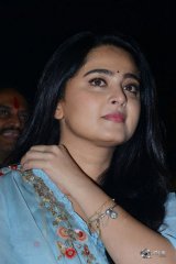 Anushka at Hit Movie Pre Release Event